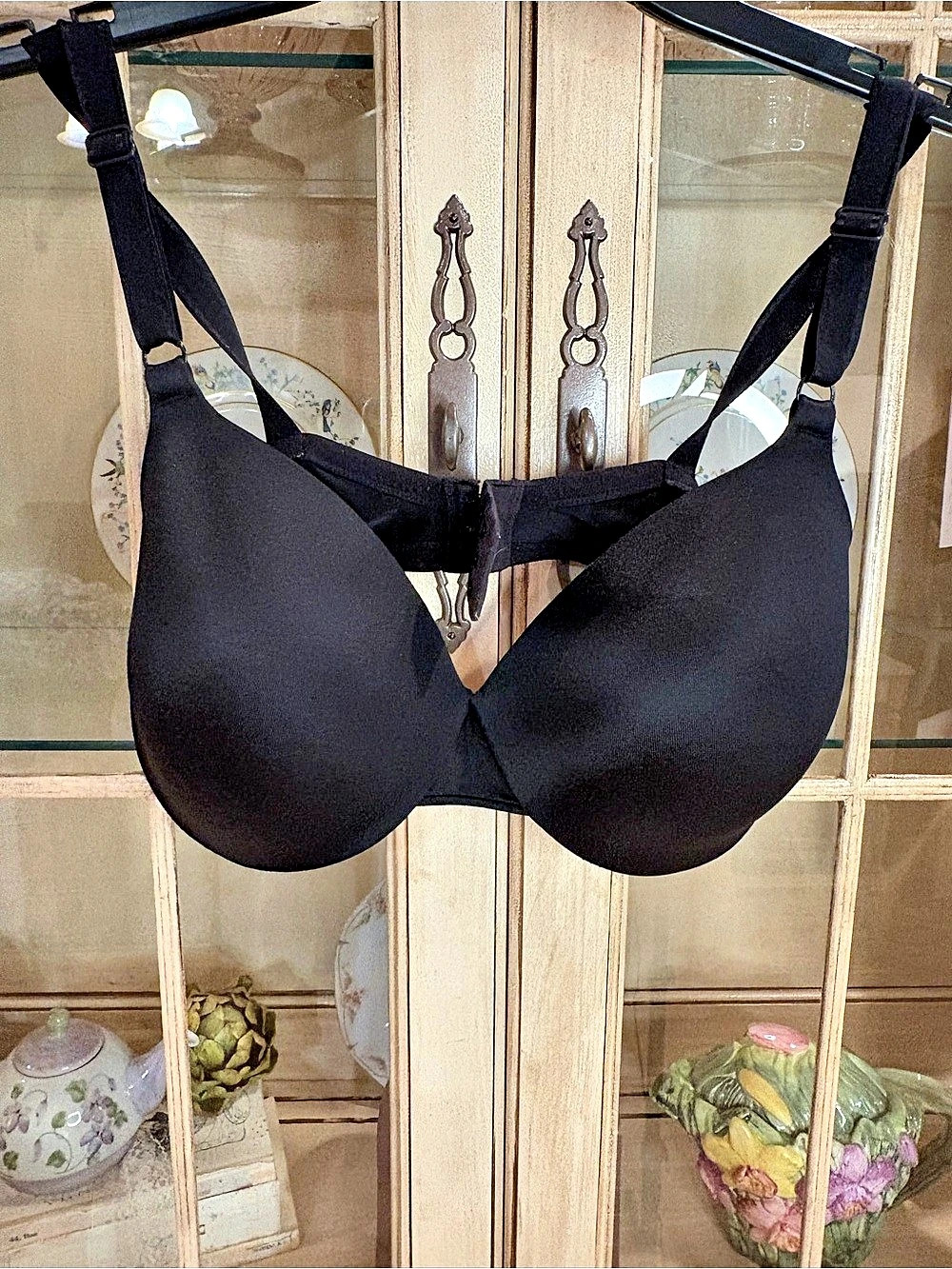 Warner's Black Bra Size 38C Like New